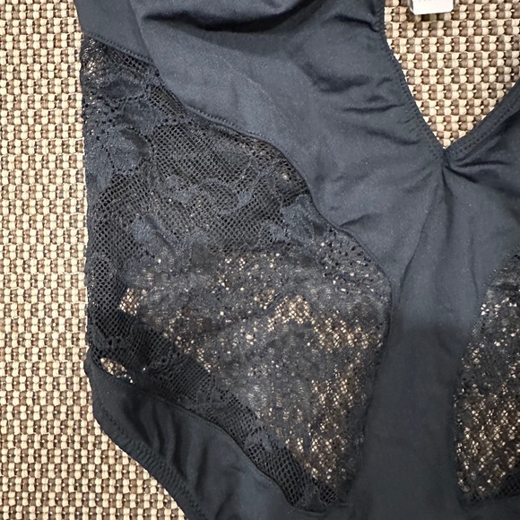 VICTORIA'S SECRET BLACK LACE TEDDY NWT SIZE MEDIUM - Picture 6 of 6